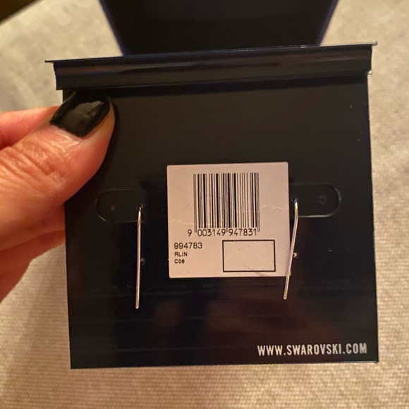 Authentic Swarovski Heart Earrings - Picture 4 of 6